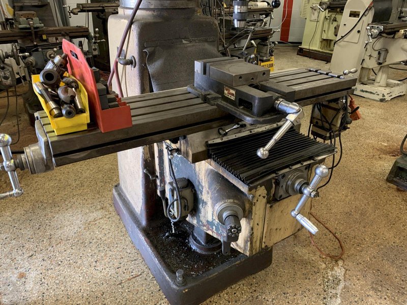 Chevalier FM-3VK Variable Speed Vertical Milling Machine