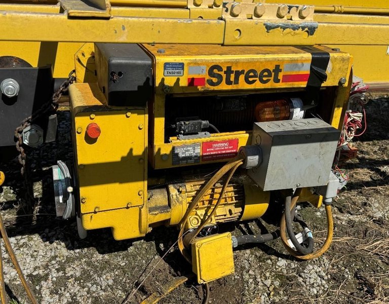 5 TON UESCO UNDERHUNG OVERHEAD CRANE: YOBRO #24610