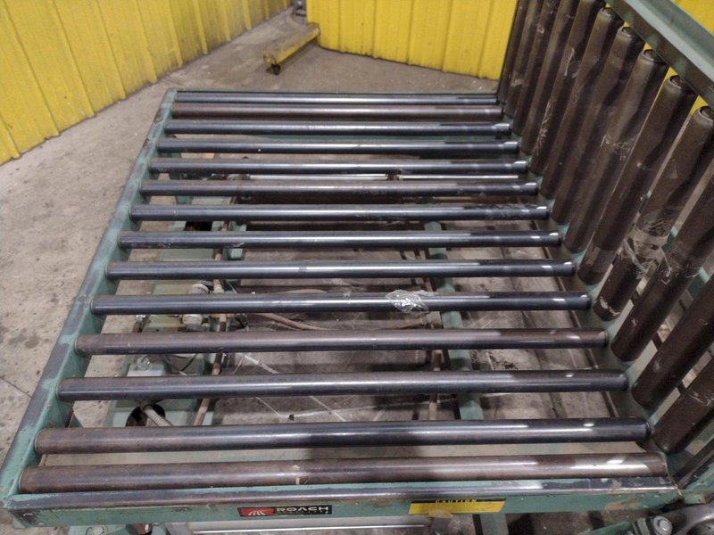 60" x 48" ROACH PNEUMATIC LIFT &amp; TILT UPENDER / TABLE WITH ROLLER CONVEYOR : YOBRO #24710