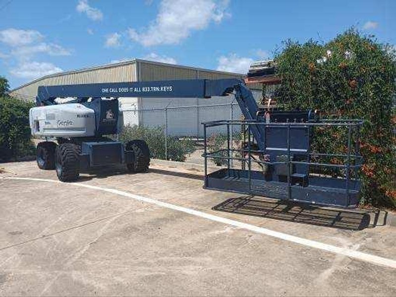 Genie Z80 Articulated Boom Lift, 2012 – Clean, ~2400HRS