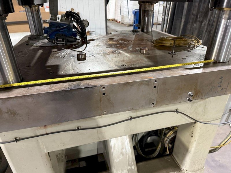 AIM 35* Ton Hydraulic Press USED