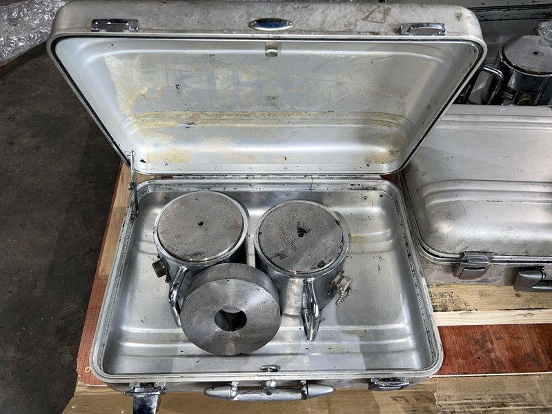 (2) 250 TON HELM MODEL #LC250T TRANSDUCER LOAD CELL TONNAGE INDICATORS: STOCK #16896