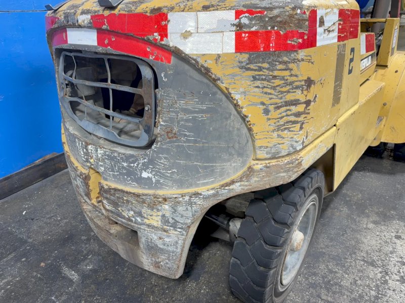 Caterpillar Propane Forklift - Gp40k