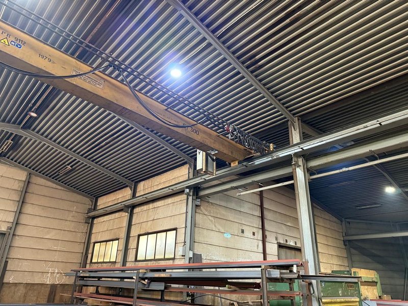 Stahl - 6,3 ton x 11 410 mm