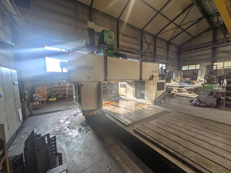 Unisign - Uniport 6 X: 8000 - Y: 2500 - Z: 800 mm CNC 5 axes