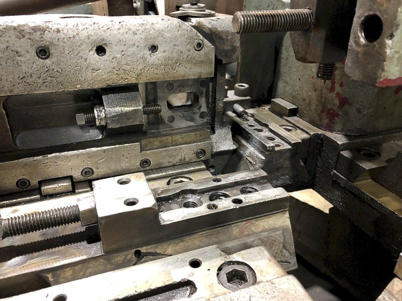 NILSON MODEL #S3F WIRE BENDING FOUR SLIDE MACHINE . STOCK # 1156722