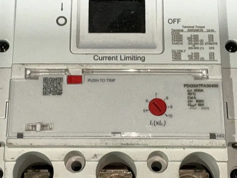 Eaton Molded Case Circuit Breaker - Pdg33p0400tfaj