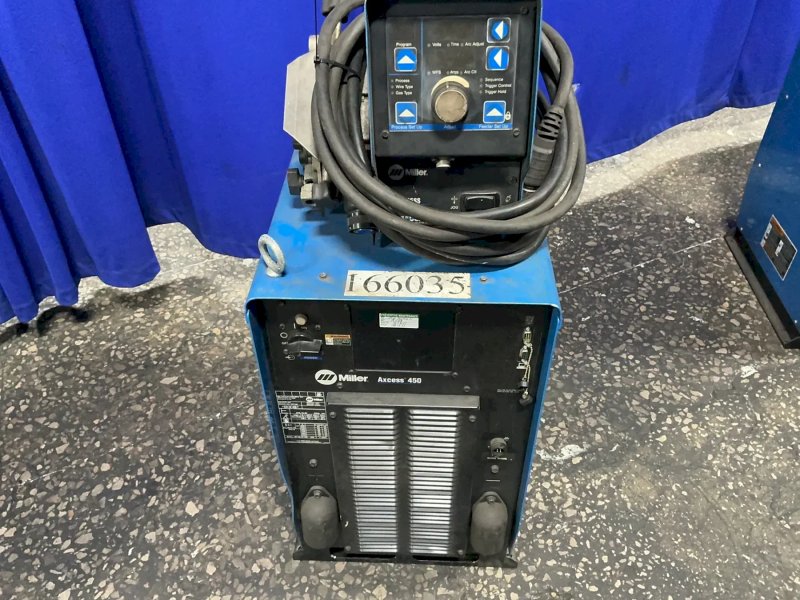 Miller  600 A Welder  - Axcess 450
