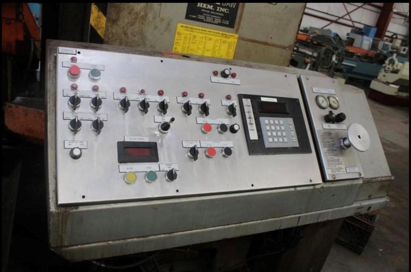 25 x 30 HEM H160LA-DC DOUBLE COLUMN PORGRAMMABLE AUTOMATIC HORIZONTAL BAND SAW