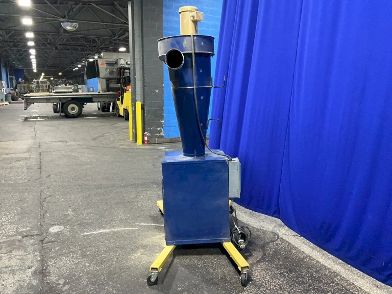Donaldson 18” X 23” X 18” Dust Collector - 19