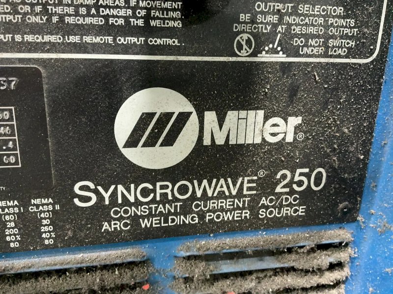 Miller 250 A Welder - Syncrowave 250