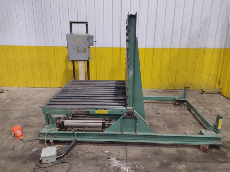 60" x 48" ROACH LIFT &amp; TILT UPENDER / TABLE WITH ROLLER CONVEYOR, 115 VOLT &amp; AIR: YOBRO #24709