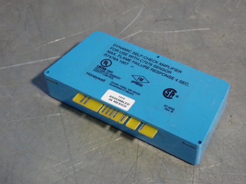 Honeywell  Dynamic Self Check Amplifier  - R7476a 1007