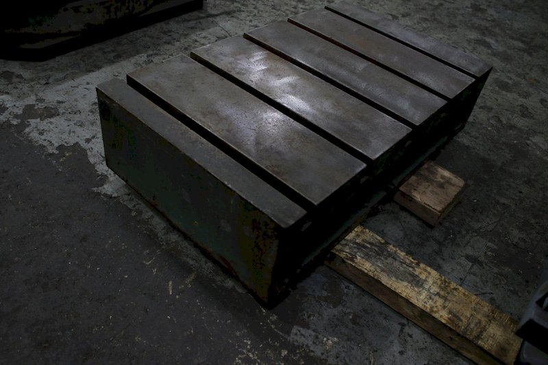 28' X 16' T SLOT PLATE:  STOCK #15494