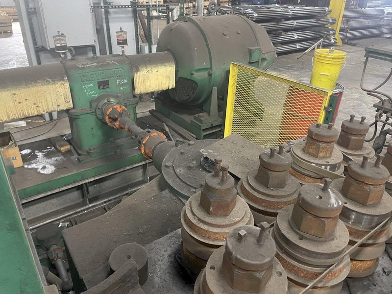 2-1/2" SUTTON MODEL 2-1/2L 18-ROLL 2-PLANE SHAPE &amp; BAR STRAIGHTENER. STOCK # 1060121