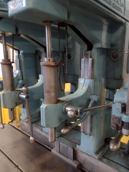 4 HEAD FOSDICK MULTI SPINDLE HEAVY DUTY GANG DRILL: STOCK #18005