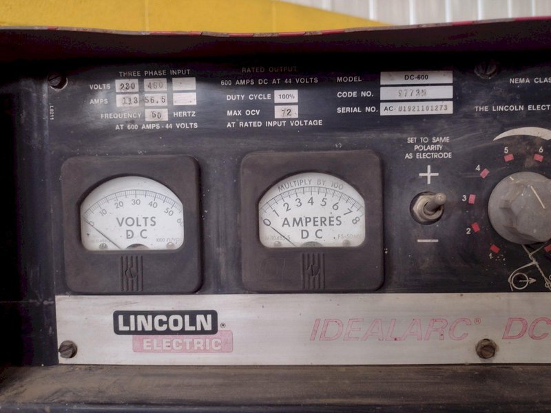 600 AMP LINCOLN IDEALARC DC-600 WELDING POWER SOURCE: STOCK #16686