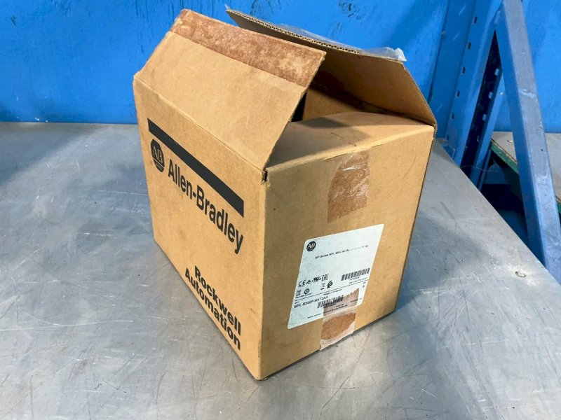 Allen Bradley  Mp Series Mpl 480v Ac Rotary Ac Servo Motor  - Mpl-b330p-mk72aa