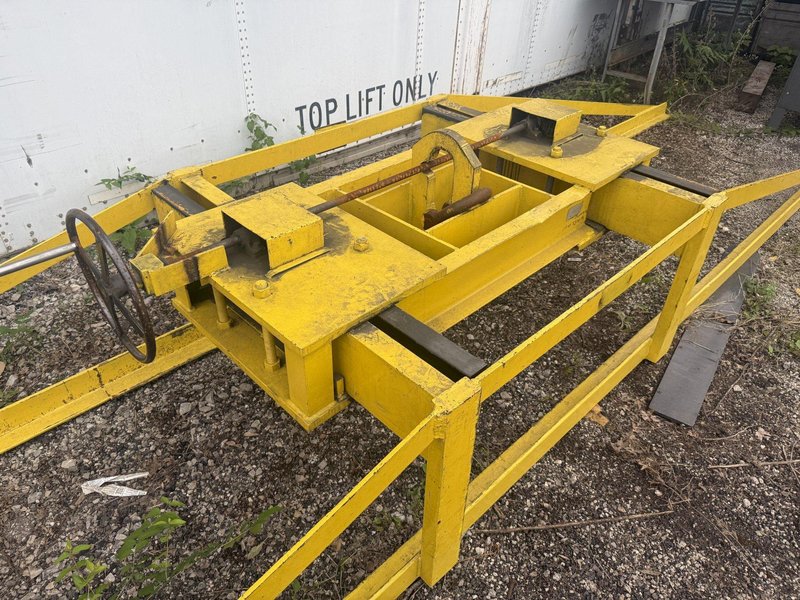 10 TON (20,000 LBS) X 21' X 48" TO ?" CALDWELL ADJUSTABLE WIDTH SHEET LIFTER: YOBRO #25900