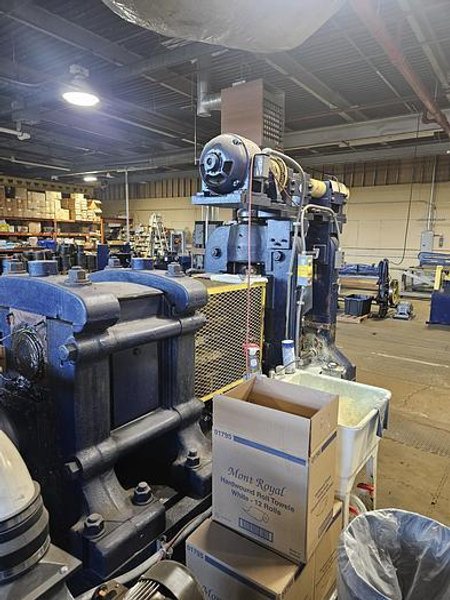 12" X 20"WATERBURY FARREL 2 HIGH ROLLING MILL (14550)
