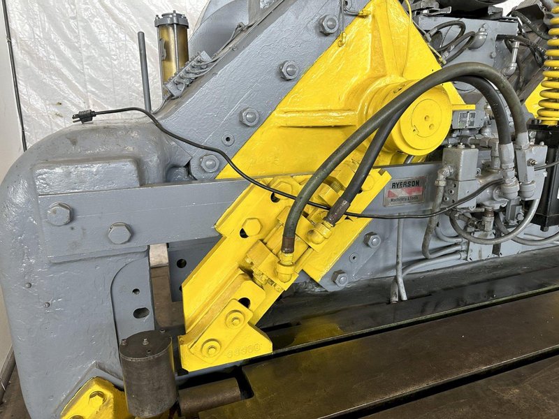 6" X 6" X 1" KLING MODEL 3 DOUBLE SIDED MULTI-PURPOSE ANGLE SHEAR. STOCK # 0303018