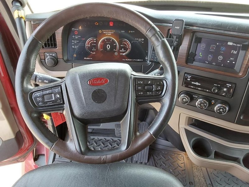 2022 Peterbilt 579 1XPBDP9X3ND763151