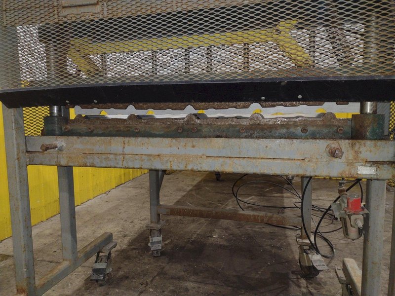 48" DIXIE MACHINE AIR OPERATED PANEL CROP SHEAR: YOBRO #24966