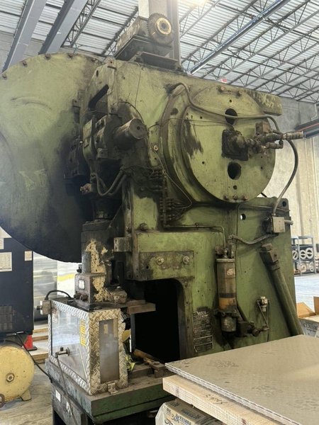 90 Ton Verson V7 0BI Press, 1966