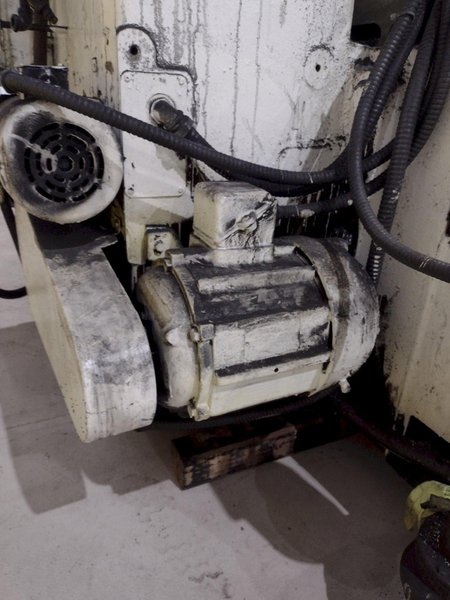 36" X 10 HP KEARNEY &amp; TRECKER MODEL #1536A HORIZONTAL SIMPLEX MILL: STOCK #20256