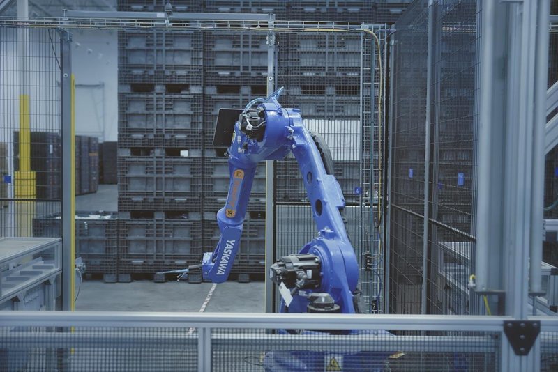 Yaskawa Motoman GP25-12 Robots (5) – YRC1000 Controllers, Mech-Mind 3D Vision, Bin Picking, Integrated Safety Cells, 2022