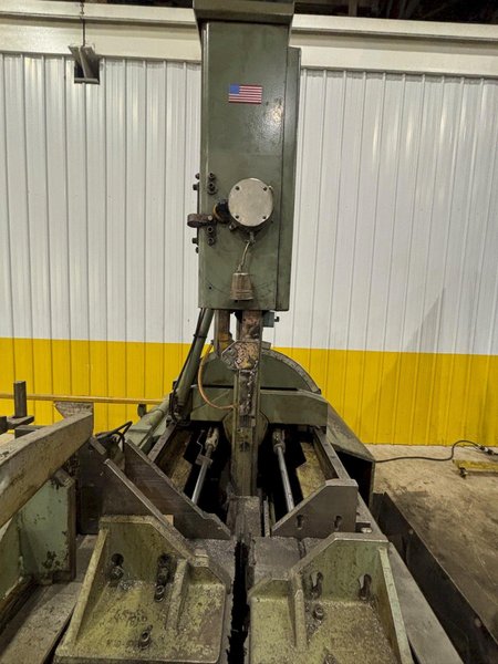 18" X 20" HYD-MECH MODEL #V-18A AUTOMATIC VERTICAL TILT BANDSAW: YOBRO #24001