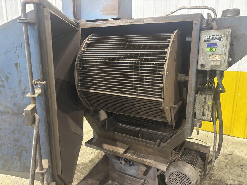 LS INDUSTRIES BARREL TYPE TUMBLE BLAST MACHINE &amp; DUST COLLECTOR: YOBRO #24013