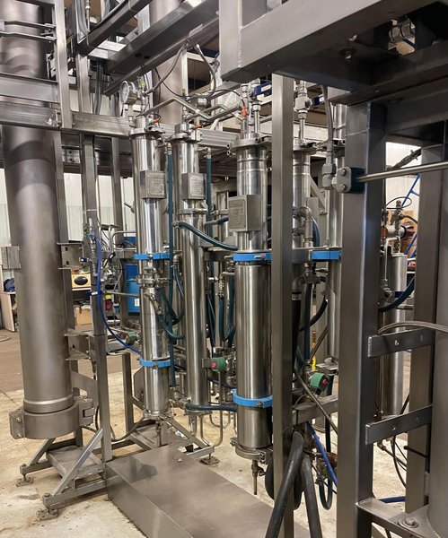 Skid-Mounted Vitalis R-200-H Extraction System, 2019 – Fully Integrated &amp; Production Ready