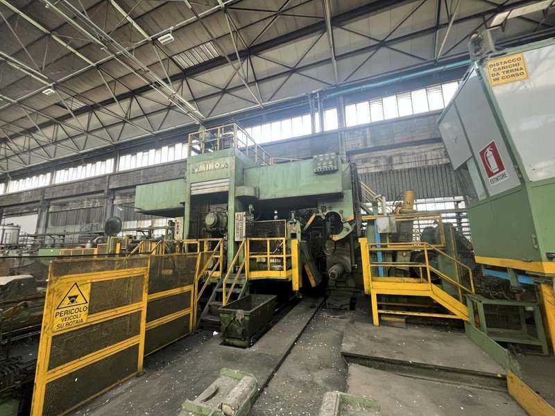 PICKLING LINE WITH REVERSING 4HI SKIN PASS MILL