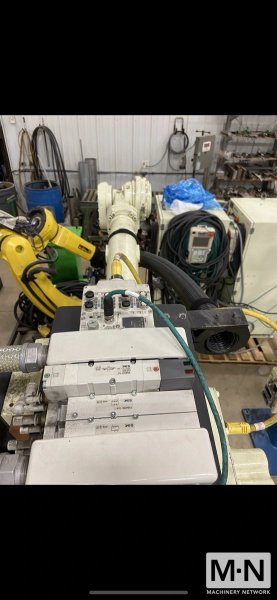6 AXIS NACHI ROBOT MODEL MC70-05 MFG 2017
