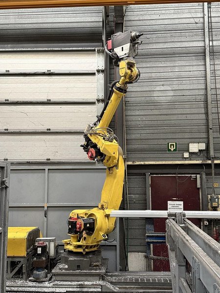 Fanuc Milling Robot - X: 10 500 / Y: 3045 / Z: 3500 mm CNC