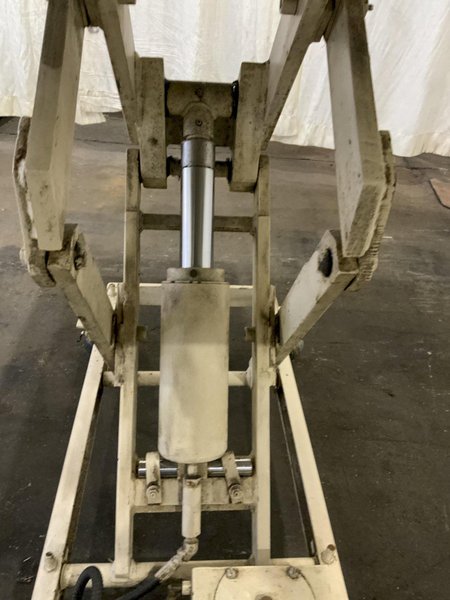 1200 LB AMERICAN LIFTS HYDRAULIC SCISSOR LIFT TABLE: STOCK #80926