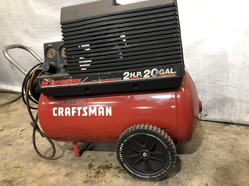2 HP CRAFTSMAN PORTABLE AIR COMPRESSOR: STOCK #10969
