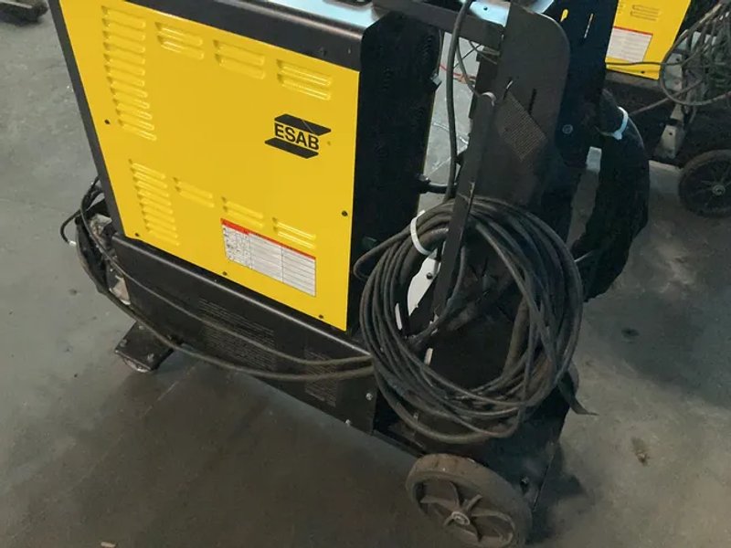 Esab 350 Amp Welder - Heliarc 353i Ac-dc
