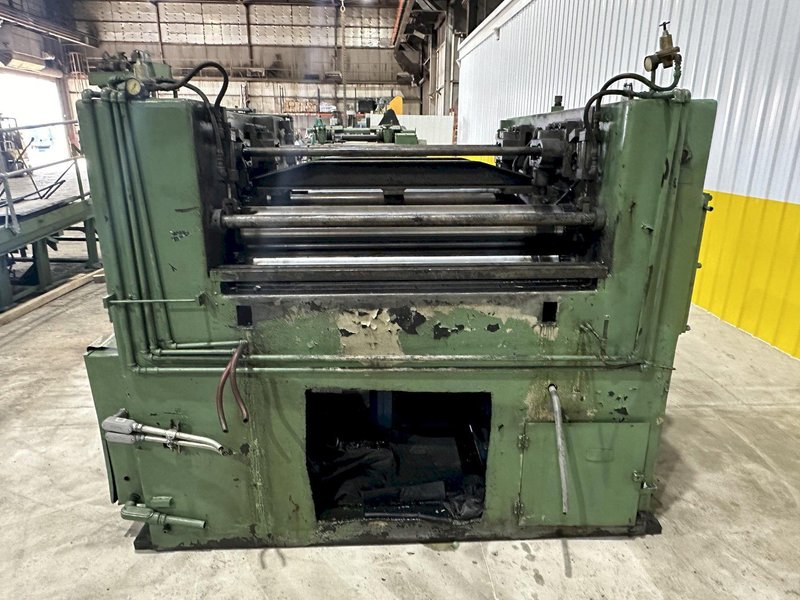 48" X 14 GAUGE AUTOMATIC FEED MODEL 13-32-48 13 ROLL STRAIGHTENER LEVELER: STOCK 19766