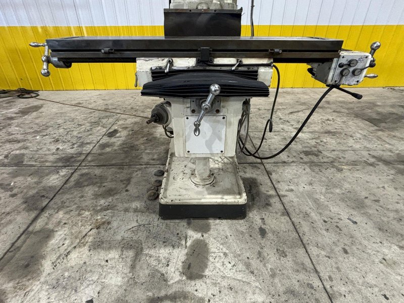2014 FALCON CHEVALIER MODEL #FM-4VKH VERTICAL RAM TYPE KNEE MILL: STOCK #21140