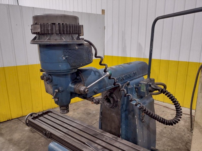 CINCINNATI HORIZONTAL MILL WITH BRIDGEPORT HEAD: YOBRO #24332