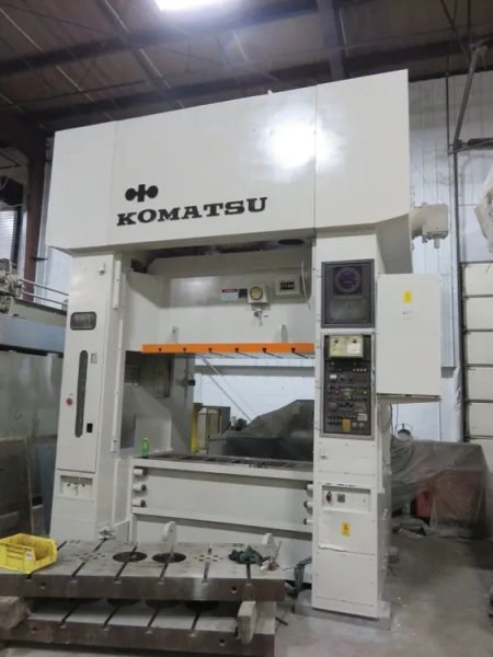 KOMATSU 220 TON ECCENTRIC GEAR 2 PT SS PRESS, S/N 10017, STOCK# 13404J