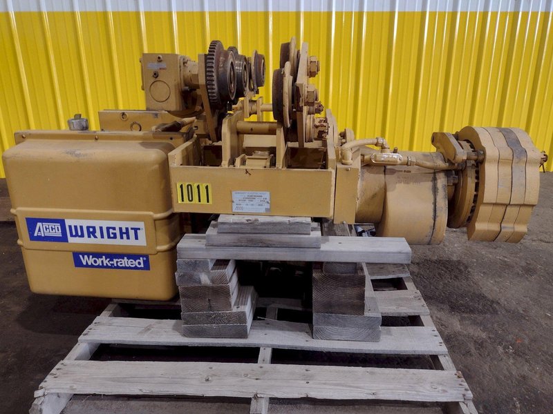 3 TON ACCO-WRIGHT WORK RATED SERIES 32 ELECTRIC POWERED CABLE HOIST: STOCK #18768