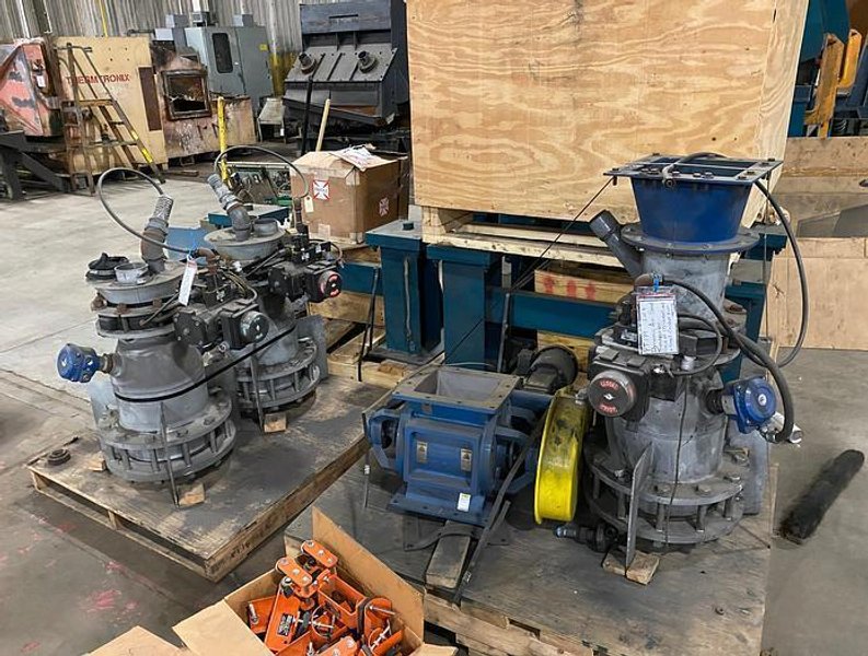 Dynamic Air Sand Transporter, with (3) Vessels, (1) PLC, (1) Box with Accessories, Mini-Pusher Model for Dry Material