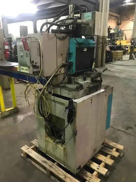 USED KMT C 360 SA SEMI-AUTOMATIC VERTICAL COLUMN COLD SAW WITH 6' TIGER STOP, Year 2006
