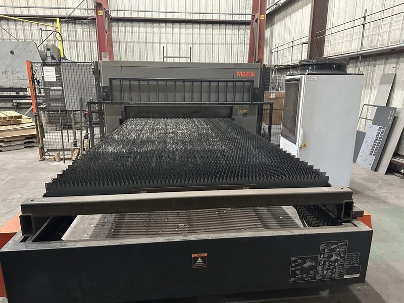 8000 Watt Mazak Optiplex 4020 Fiber Laser III, 2019 – 6.5′ x 13′ Table – Dust Collector, Shuttle Table, Scrap Conveyor