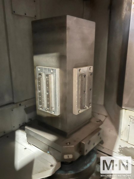 Makino A51 4-Axis CNC Horizontal Machining Center w/ Pallet Changer