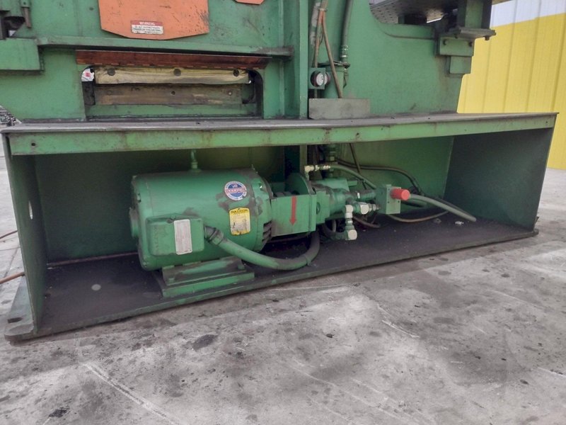 105 TON HILL ACME MODEL #6A HYDRAULIC IRONWORKER W/ CLAMPING: STOCK #22832