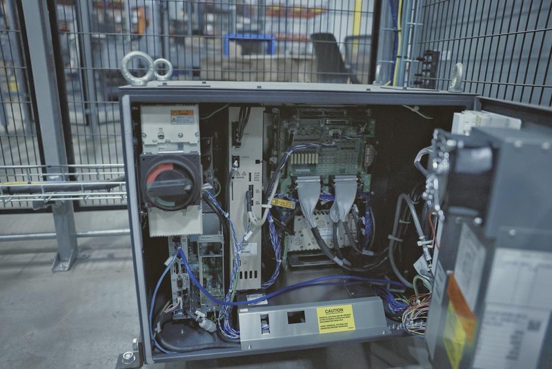 Yaskawa Motoman GP25-12 Robots (6) – YRC1000 Controllers, Mech-Mind 3D Vision, Bin Picking, Integrated Safety Cells, 2022